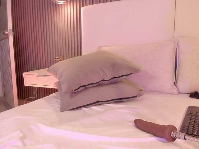 annie-clarkson live cam on BongaCams
