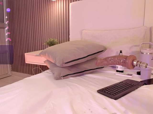 annie-clarkson live cam on BongaCams