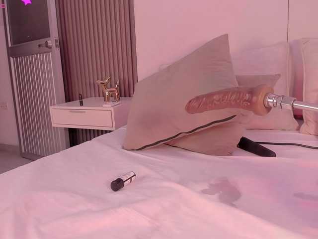 annie-clarkson live cam on BongaCams