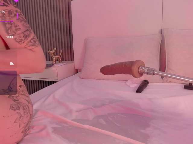 annie-clarkson live cam on BongaCams