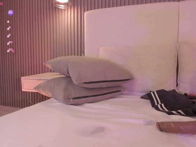 annie-clarkson live cam on BongaCams