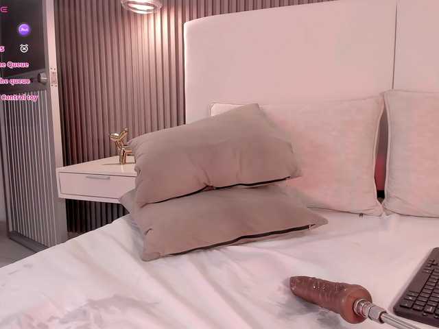 le modèle annie-clarkson est en webcam porno dans un show sur le site bongacams, il possède les tags suivants: Latino/Hispanic,Brunette,Trimmed