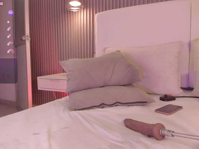 annie-clarkson live cam on BongaCams