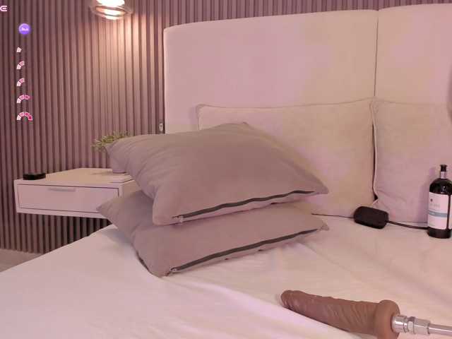 annie-clarkson live cam on BongaCams