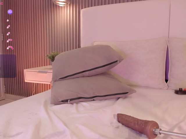 annie-clarkson live cam on BongaCams