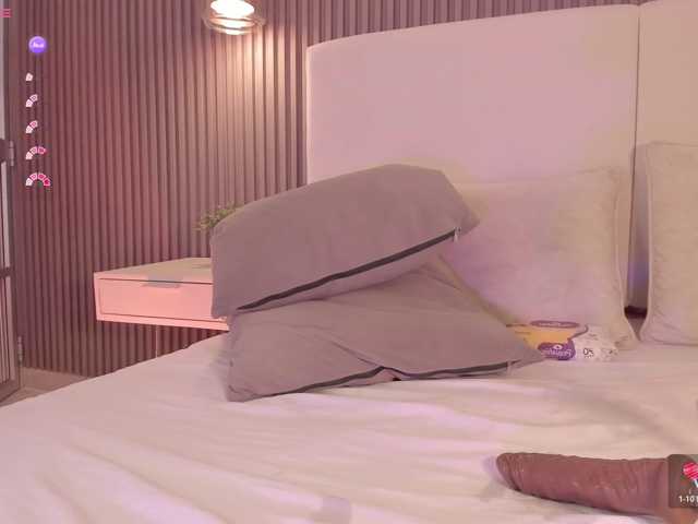 annie-clarkson live cam on BongaCams