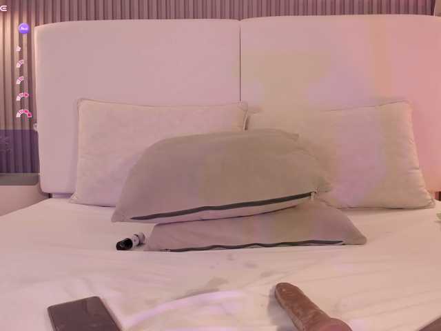 annie-clarkson live cam on BongaCams