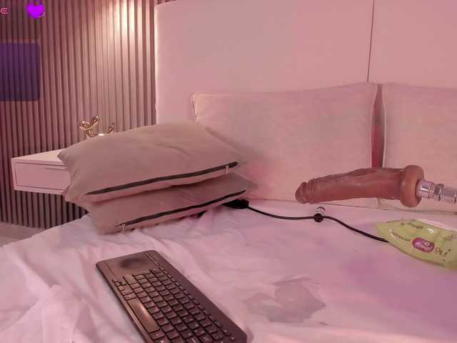 annie-clarkson live cam on BongaCams