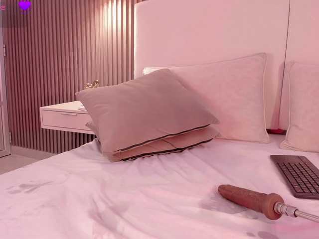 annie-clarkson live cam on BongaCams