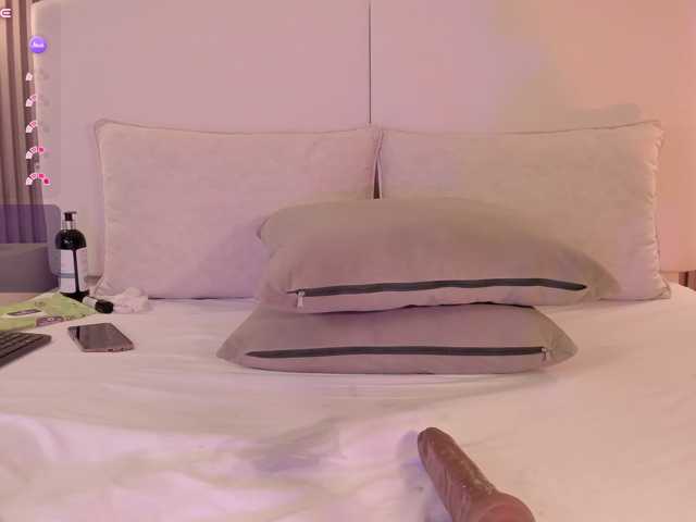 annie-clarkson live cam on BongaCams