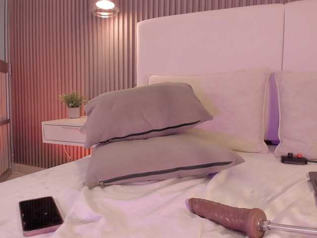 annie-clarkson, live now on BongaCams