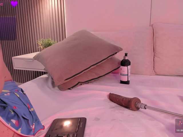 annie-clarkson live cam on BongaCams