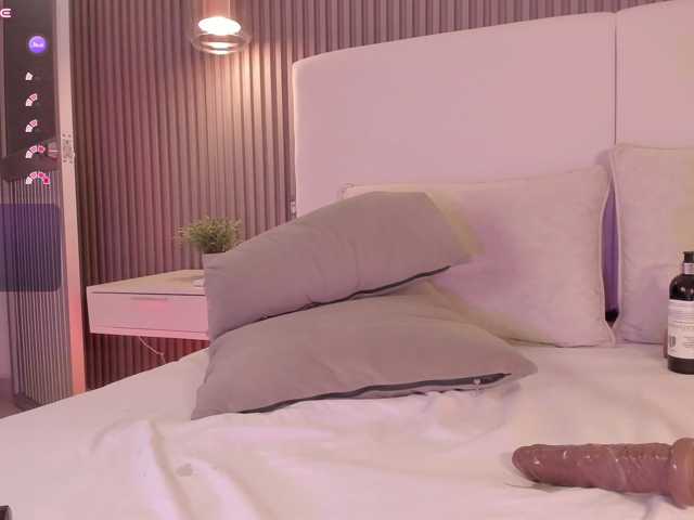 annie-clarkson live cam on BongaCams