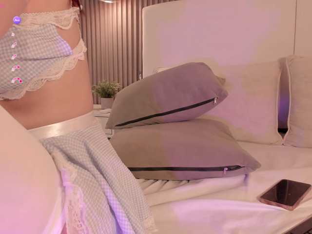 annie-clarkson live cam on BongaCams