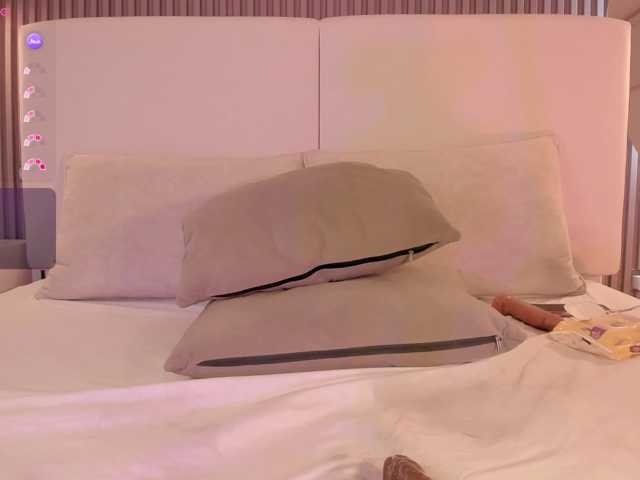 annie-clarkson live cam on BongaCams