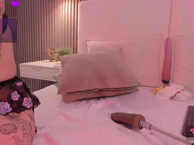 annie-clarkson live cam on BongaCams