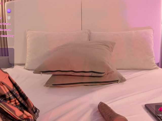 annie-clarkson live cam on BongaCams