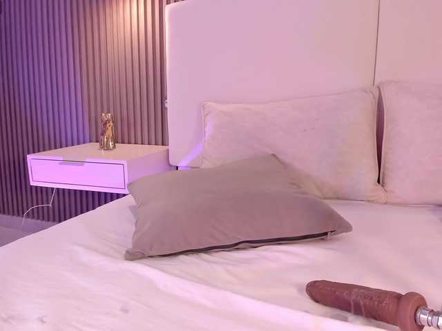 annie-clarkson live cam on BongaCams