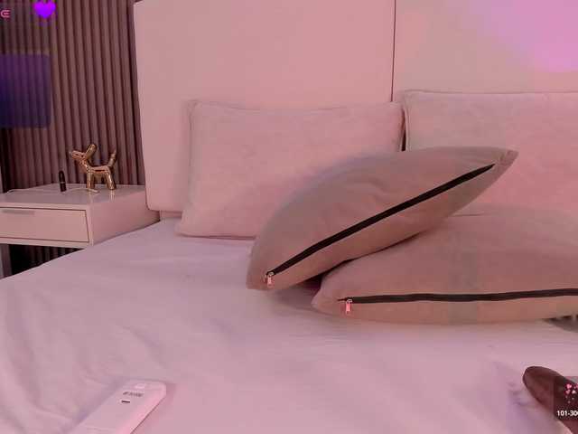 annie-clarkson live webcam show