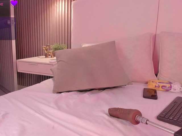annie-clarkson live cam on BongaCams