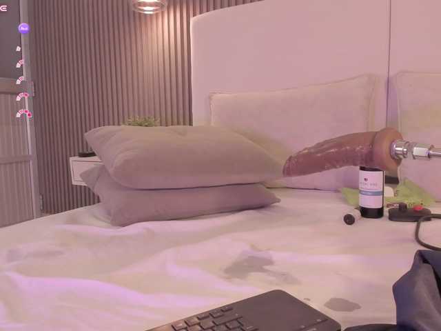 annie-clarkson live cam on BongaCams