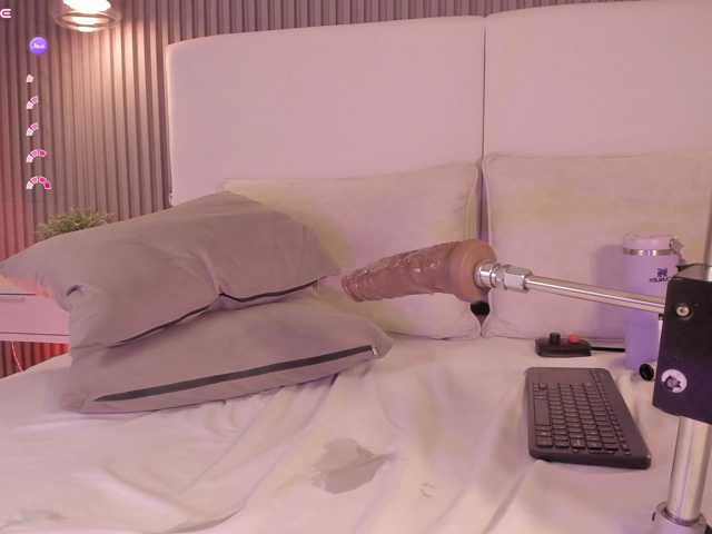 annie-clarkson live cam on BongaCams