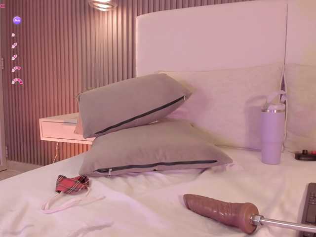 annie-clarkson live cam on BongaCams