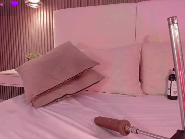 annie-clarkson live cam on BongaCams