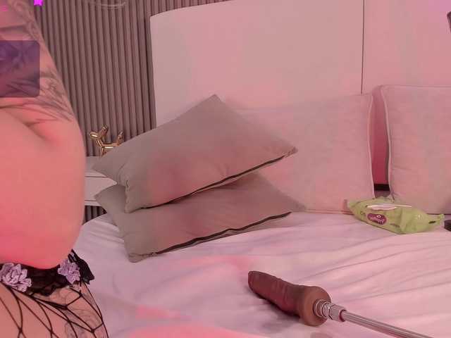 annie-clarkson live cam on BongaCams