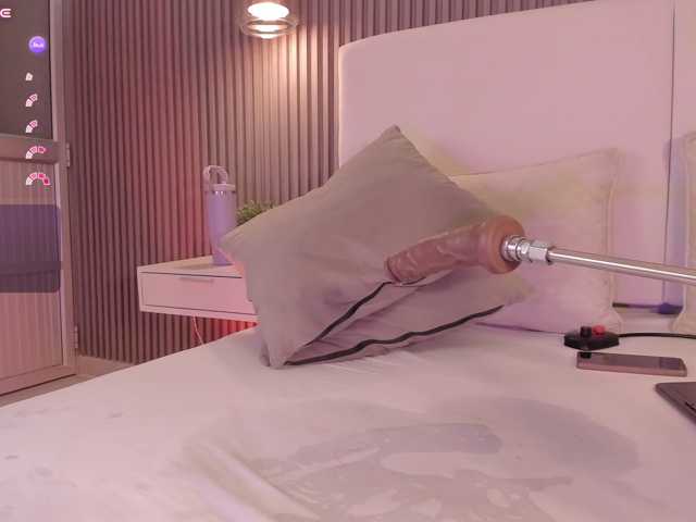 annie-clarkson live cam preview
