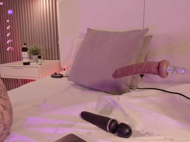 annie-clarkson live cam on BongaCams