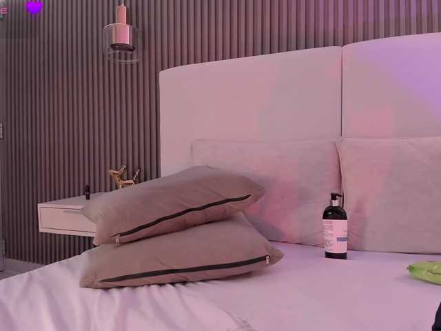 annie-clarkson live cam on BongaCams