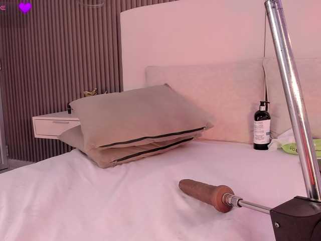 annie-clarkson live cam on BongaCams