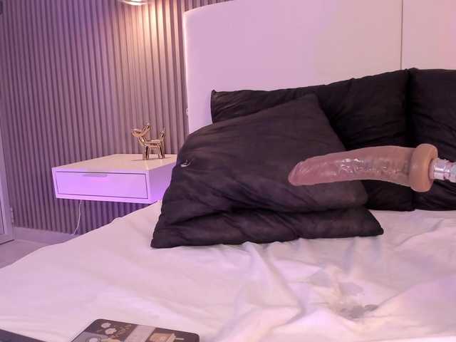 annie-clarkson live cam on BongaCams