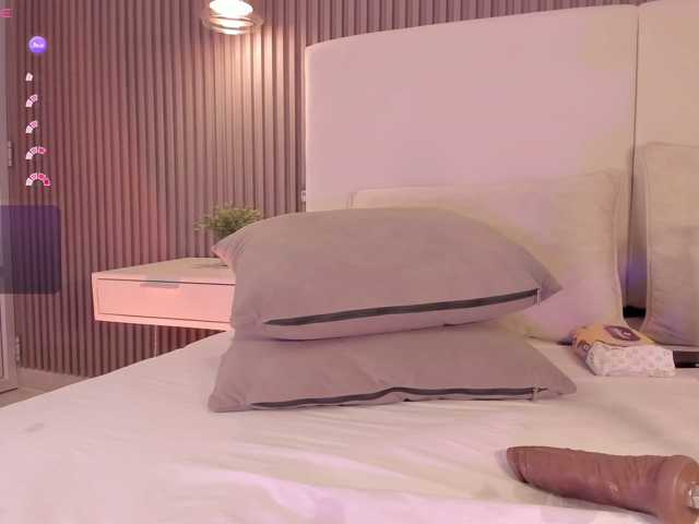 annie-clarkson live cam on BongaCams