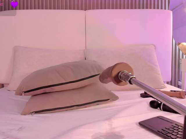 annie-clarkson live cam on BongaCams