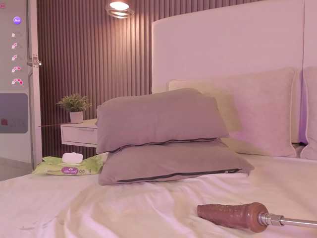 annie-clarkson live cam preview