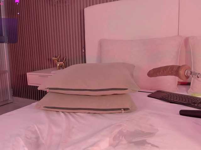 annie-clarkson live cam on BongaCams