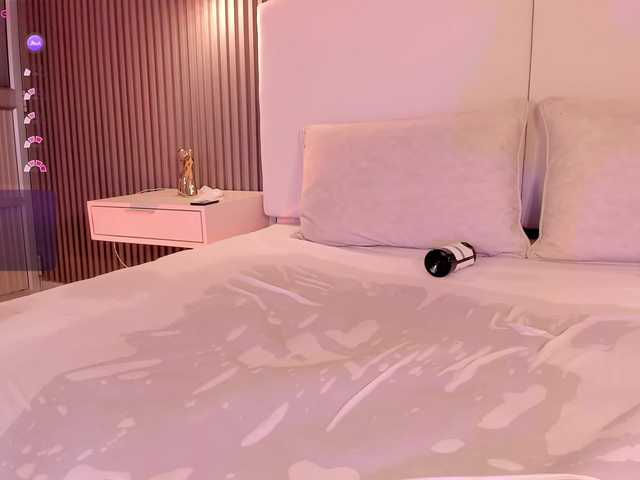annie-clarkson live cam on BongaCams