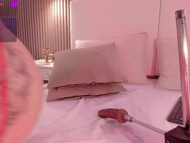 annie-clarkson live cam on BongaCams