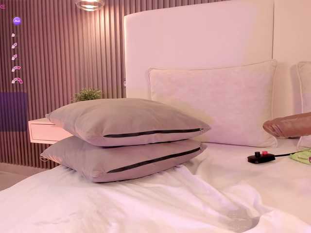 annie-clarkson live cam on BongaCams