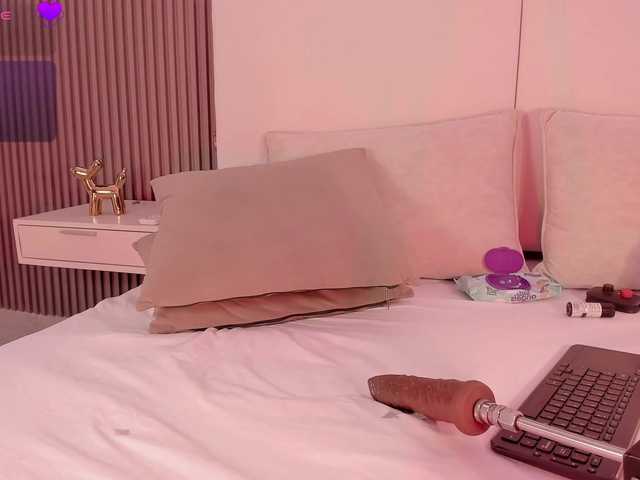 annie-clarkson live cam on BongaCams