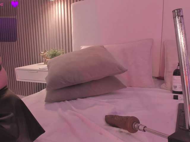 annie-clarkson live sex show