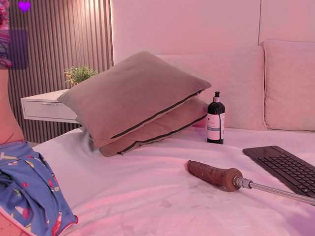 annie-clarkson live cam on BongaCams