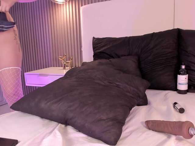 annie-clarkson live cam on BongaCams