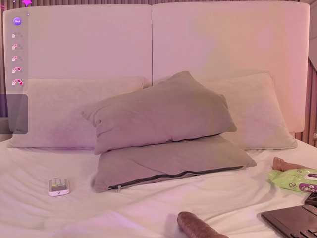 annie-clarkson live cam on BongaCams
