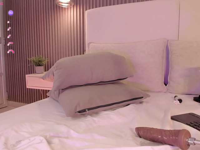 annie-clarkson live cam on BongaCams