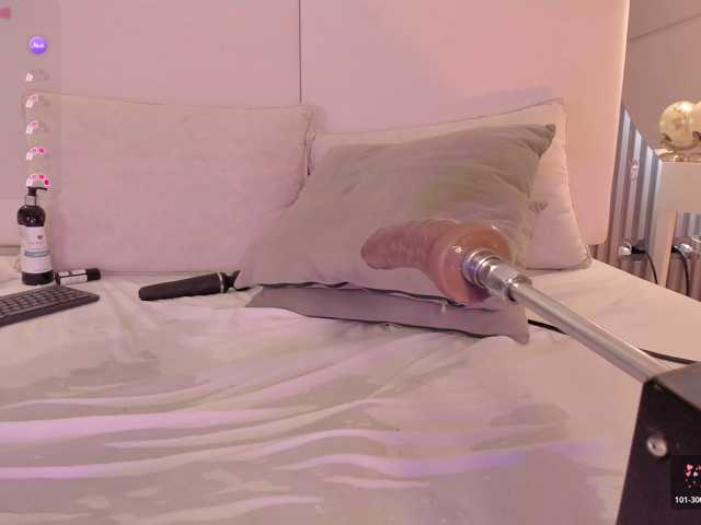 annie-clarkson live cam on BongaCams