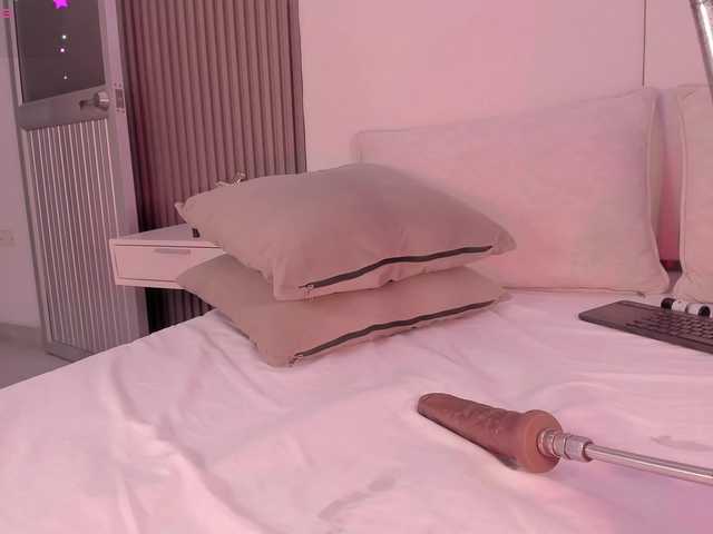 annie-clarkson live cam on BongaCams