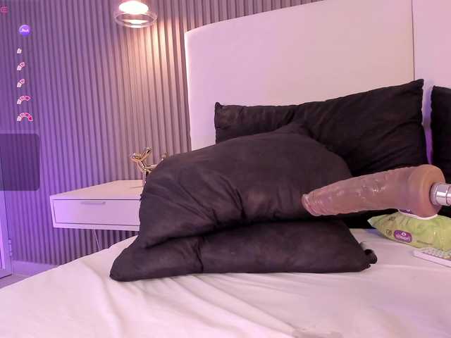 annie-clarkson live cam on BongaCams